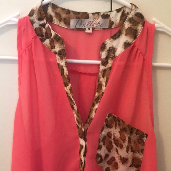 Sheer pink sleeveless top - Picture 2 of 2